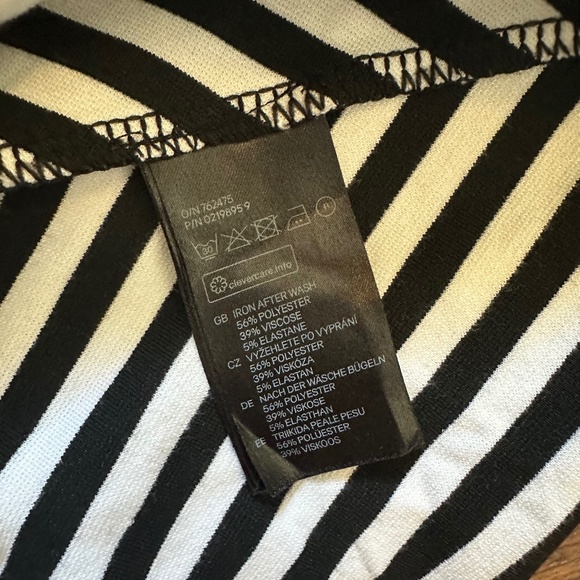 H&M Divided Sleeveless Striped Skater Dress - Picture 4 of 4